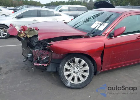 2014 Chrysler 200 Lx из США, поврежденный, VIN 1C3CCBAB2EN208833